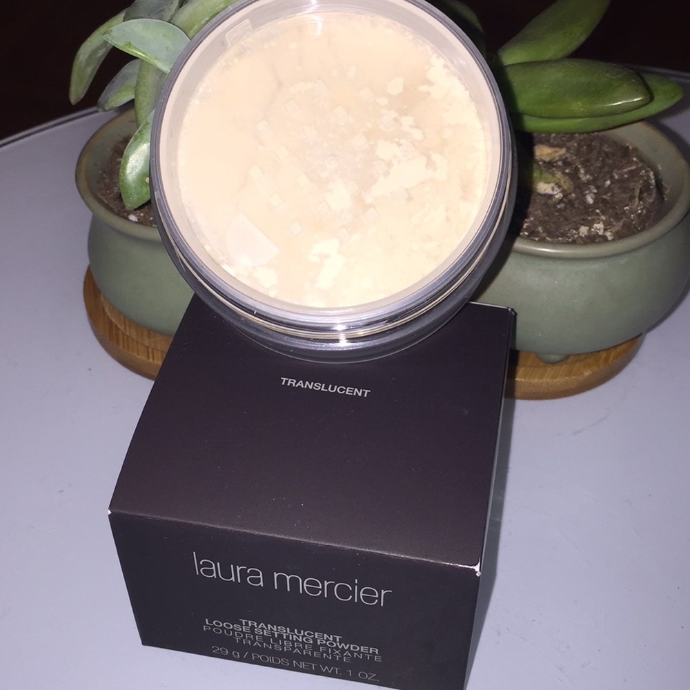 *LAST ONE Laura Mercier Translucent Setting Powder - Picture 3 of 8